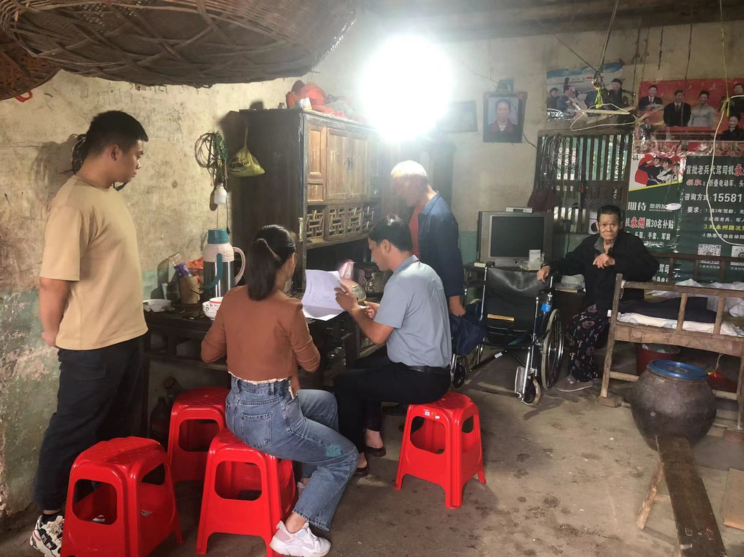 龚家坪镇：病魔无情人有情  医疗救助暖人心