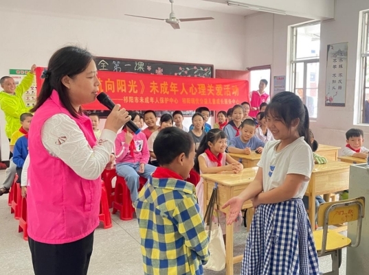 祁阳市民政局开展“庆中秋 暖童心”爱伴成长主题活动