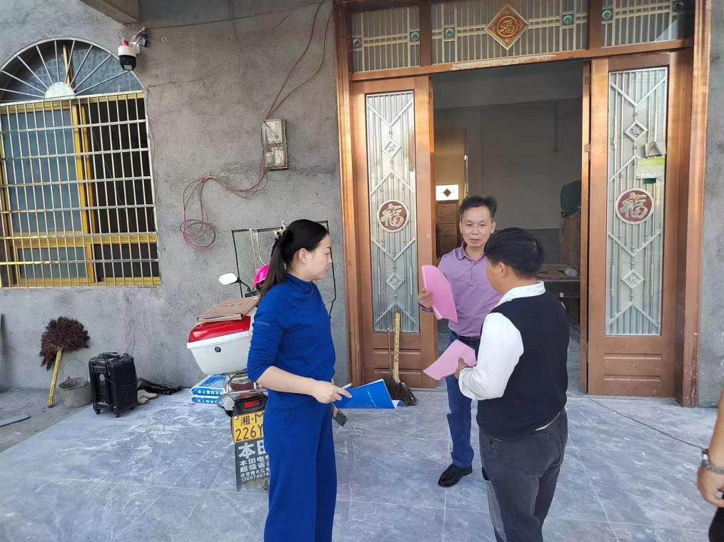 肖家镇：一线监督筑牢秸秆禁烧“防火墙”