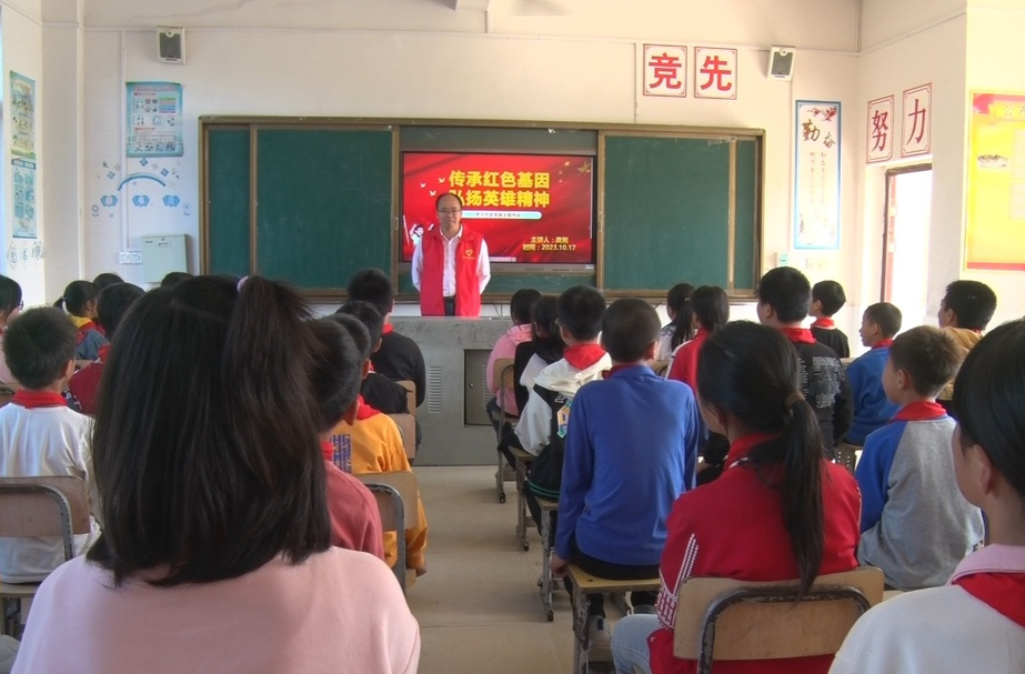 祁阳市关工委、卫健局有关人员深入八宝黄市完小开展关心下一代系列活动