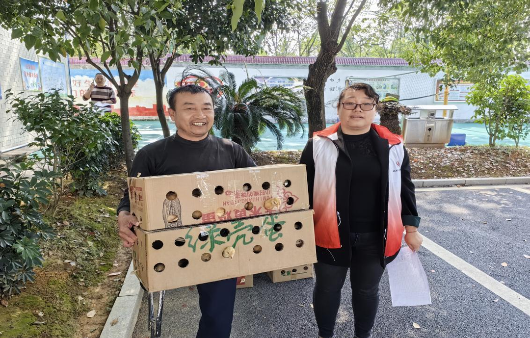 祁阳市残联：发放“阳光增收”物资  提高残疾人创业能力