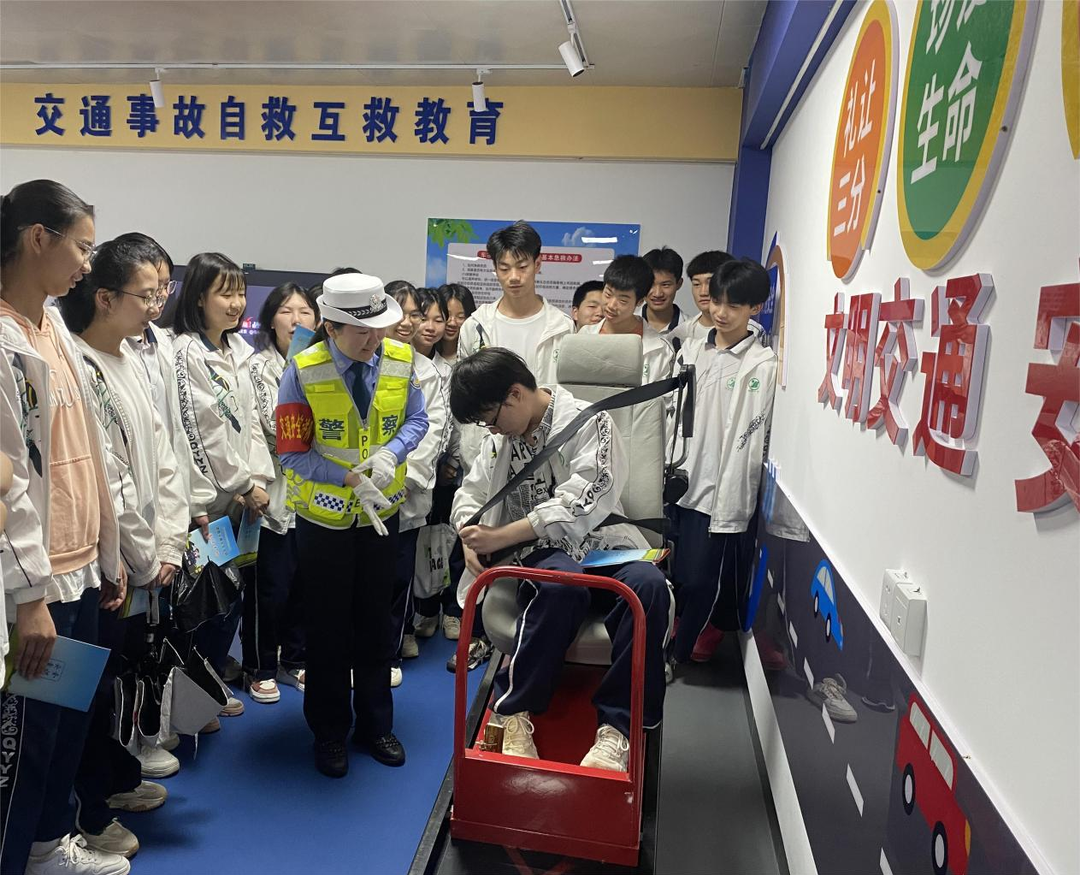 祁阳交警：创新宣教形式 为优化营商环境助力