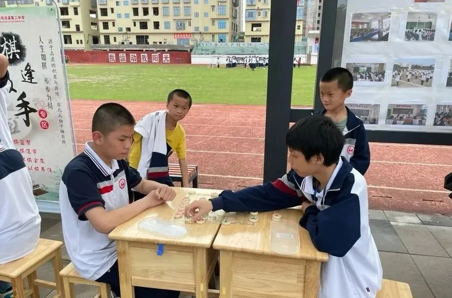 祁阳：让快乐与幸福的笑声回荡在校园
