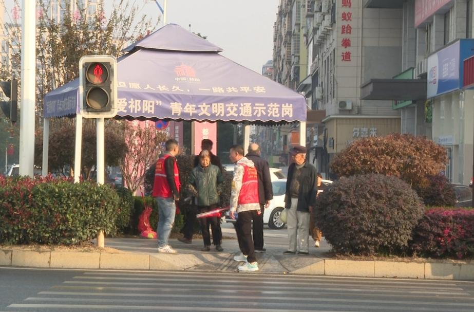 （文明祁阳）祁阳：助力创文 志愿者在行动