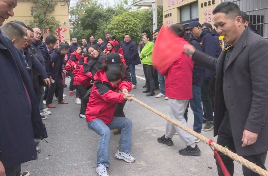 祁阳市融媒体中心举办“首届职工运动会拔河比赛