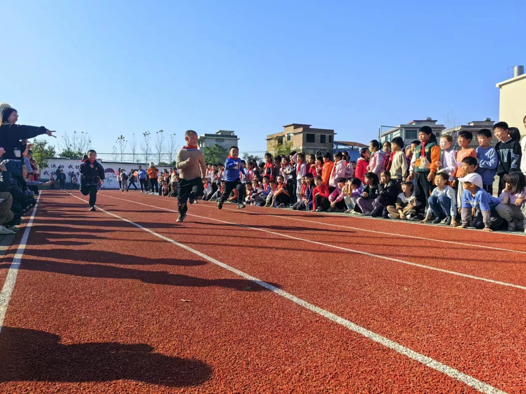 七里桥镇中心小学  举行“乐享运动 不负冬时”冬季运动会