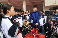 祁阳市消防科普体验馆迎来浯溪二中师生家长共参观