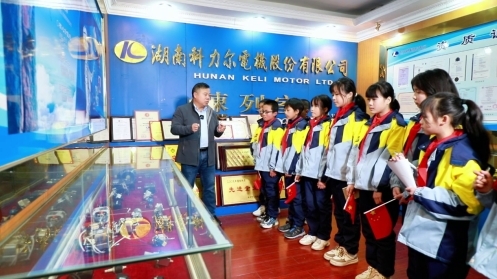 祁阳市举行中小学“爱·悦·读”二十四节气“小寒”读书会