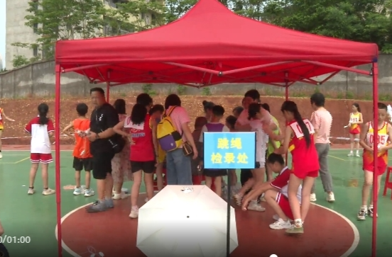 祁阳市第一届城区小学生运动会在哈弗光明学校举行