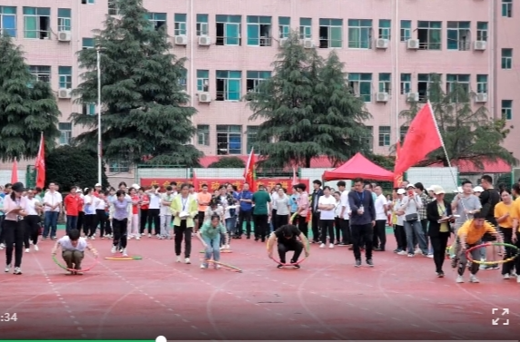 （拼搏共进 运动同行）产业工人趣味运动会活力四射