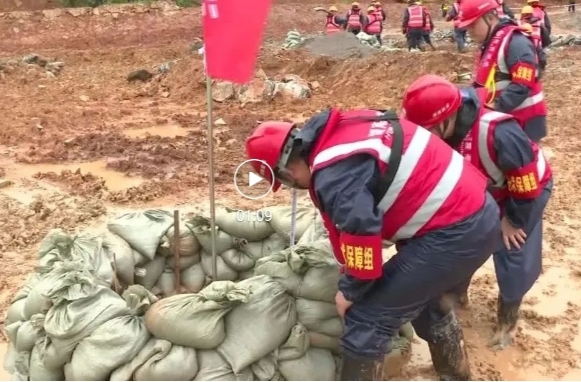 湘江永州至衡阳三级航道建设三期工程浯溪二线船闸项目：实战演练筑牢防汛“安全堤坝”