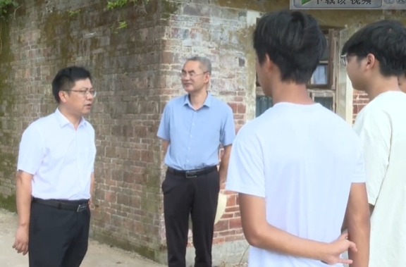 陈小平督导检查防溺水工作