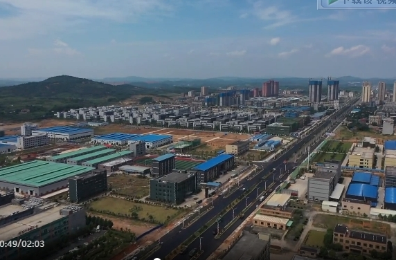 蒋良铁调研重点项目建设工作