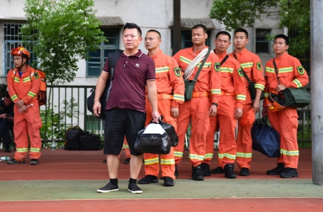 聚焦防汛抗洪|特写：李德明医生返岗记