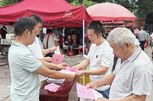 祁陽市羊角塘鎮(zhèn)紀委：開展“紀委請你來舉報”宣傳活動