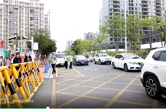 祁阳交警：全力开启“护学模式” 把好入校安全第一关