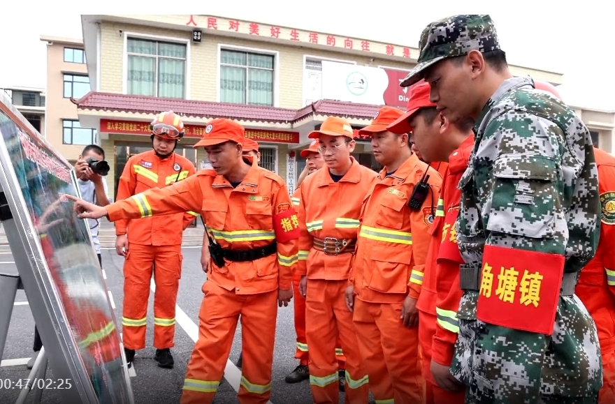 以“演”促防 以“练”备战 筑牢森林“防火墙”