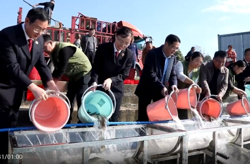 祁阳市公益诉讼增殖放流基地在陶铸中学码头设立