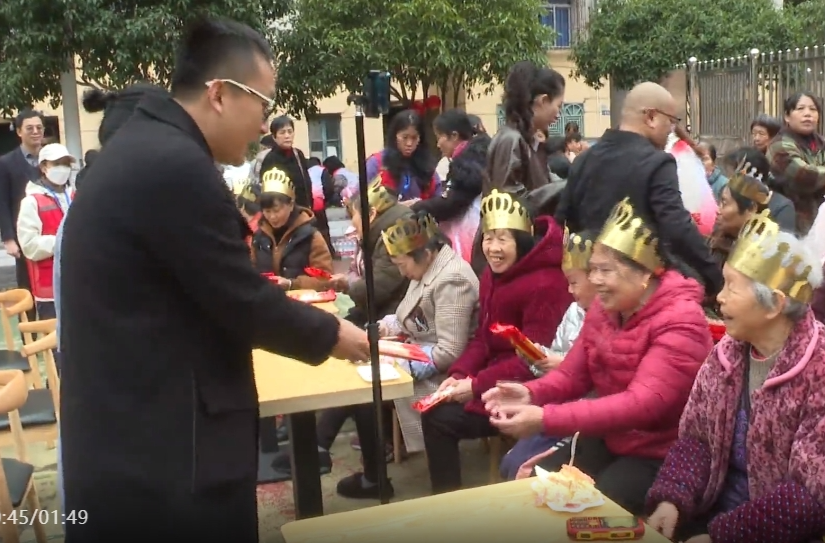 沿江路社区：集体生日会让“老寿星”们笑开颜