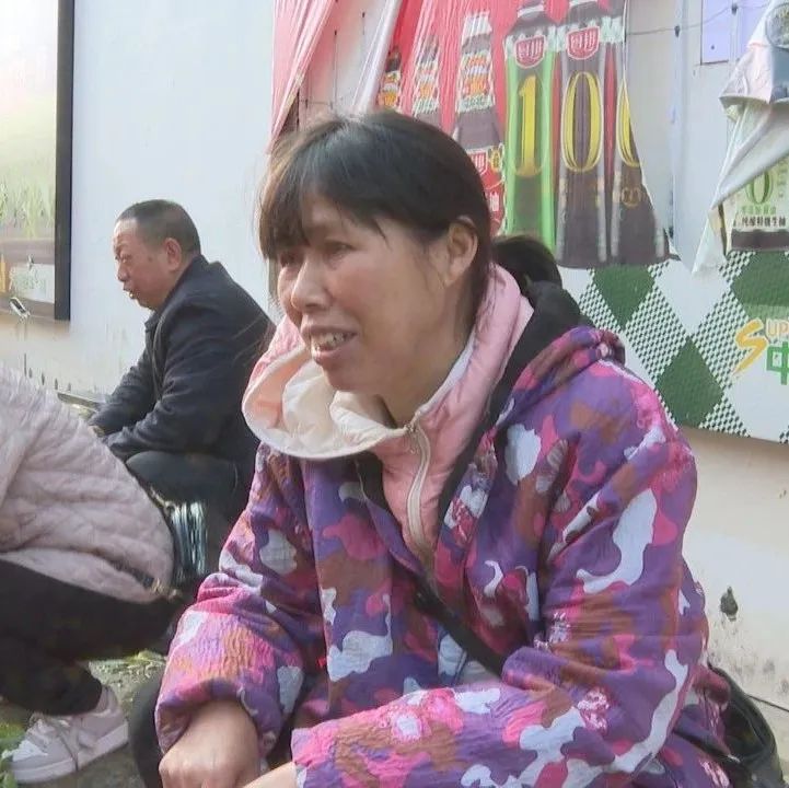 春日山野菜抢“鲜”登场，城市菜市场春意盎然