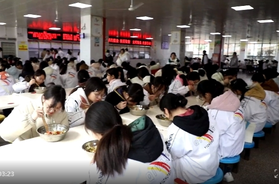 祁阳：AI赋能让学校食堂更智慧