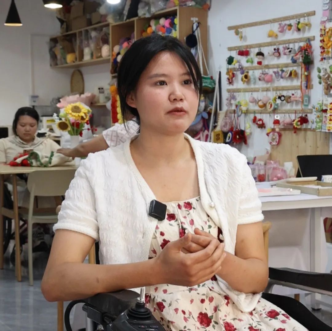文婧：指尖编“繁花” 自强创业路