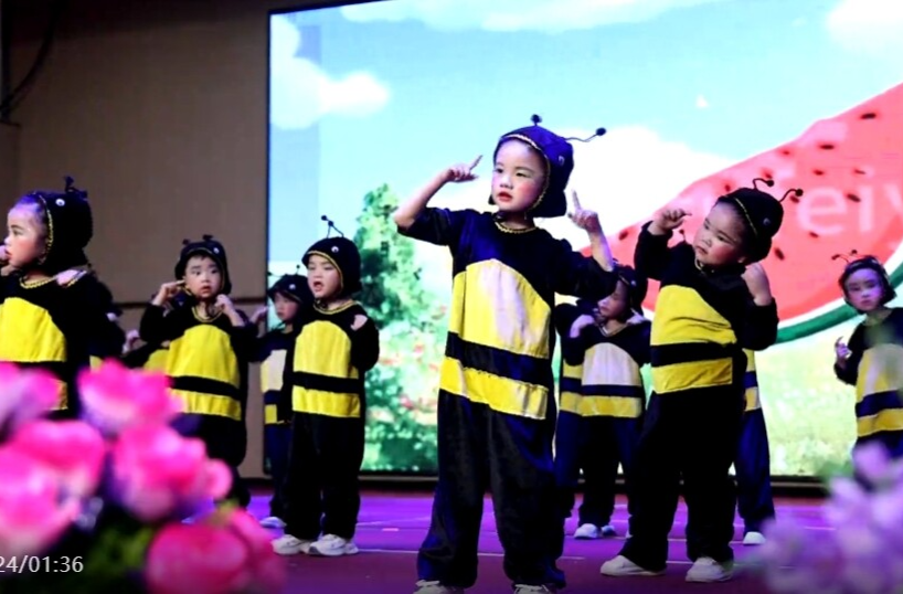 百花社区幼儿园举办“庆六一 迎端午”文艺演出