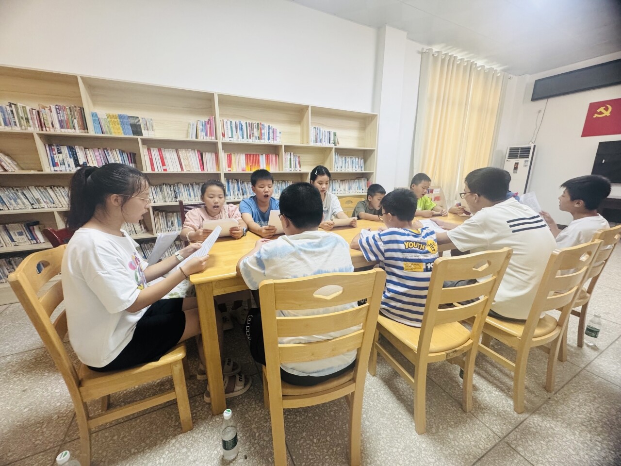 祁陽七里橋鎮(zhèn)早禾沖村農(nóng)家書屋：童聲誦經(jīng)典 松魂潤童心