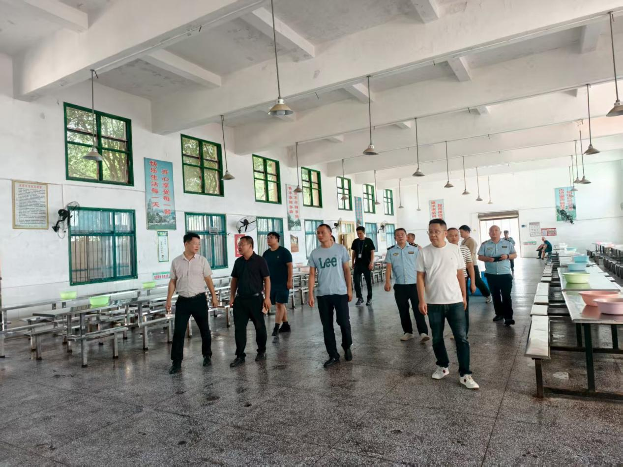祁陽市潘市鎮(zhèn)：開展聯(lián)合整治 筑牢安全根基