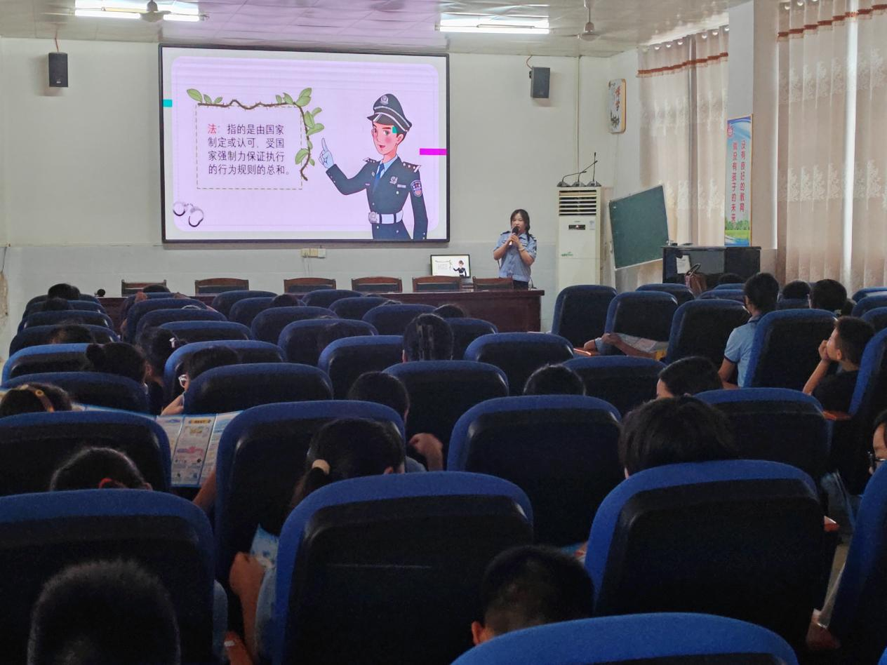 祁陽龍山街道：“秋季開學(xué)第一課” 筑牢新學(xué)期校園安全防線