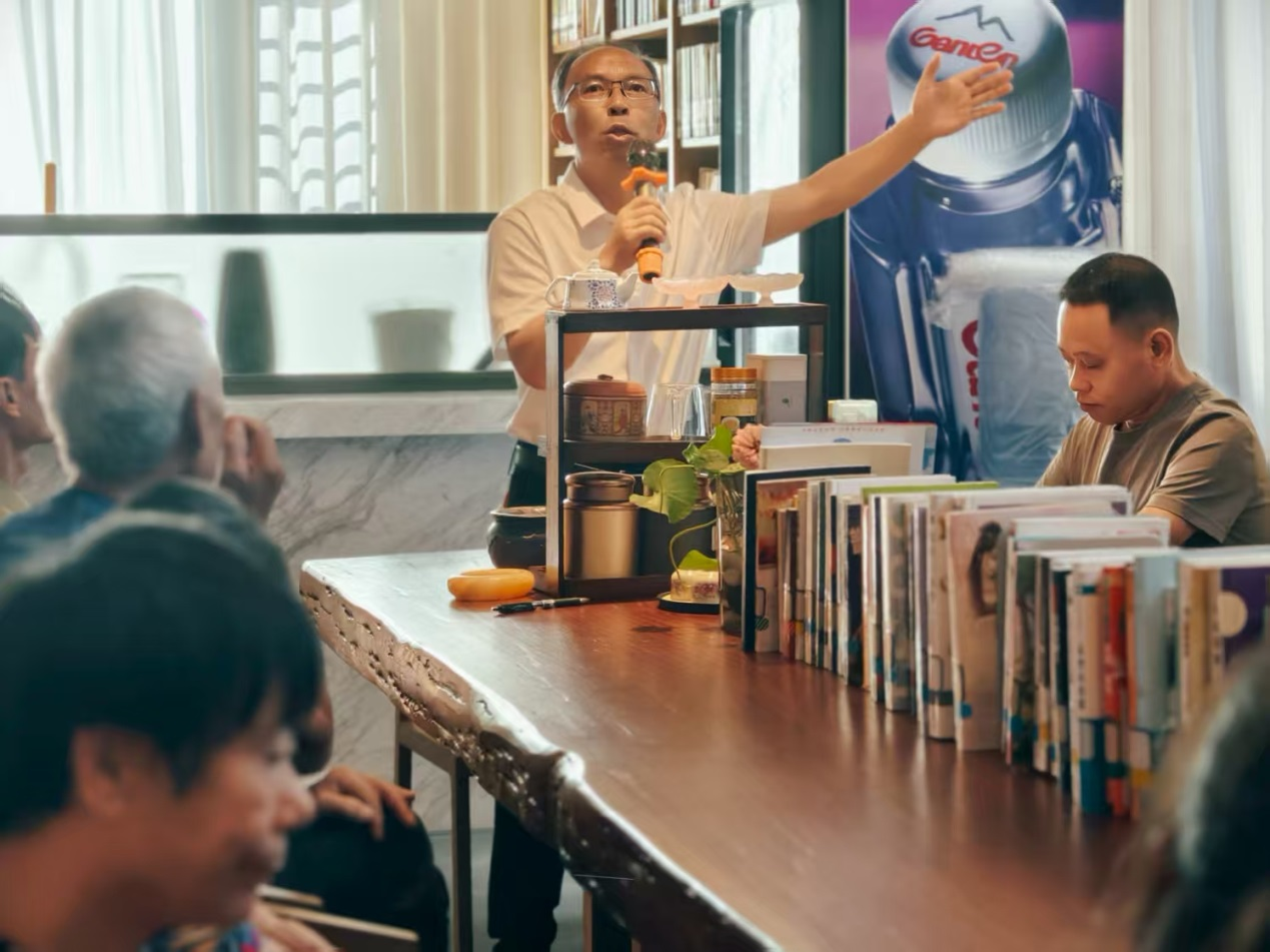 祁阳市浯溪街道：书香润心田 湖畔悦读汇
