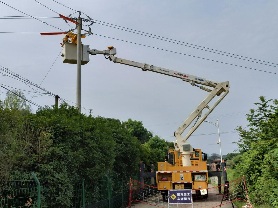国网祁阳市供电公司：带电接引 提高供电可靠性
