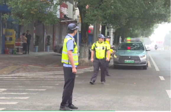 祁阳市开展城区道路交通安全整治集中行动