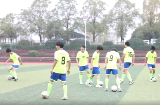 黎家坪镇中心学校：“全员足球”点亮孩子成长路