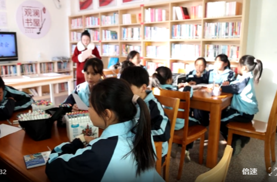 下马渡镇枫石铺村：农家书屋飘书香 小雪节气润童心