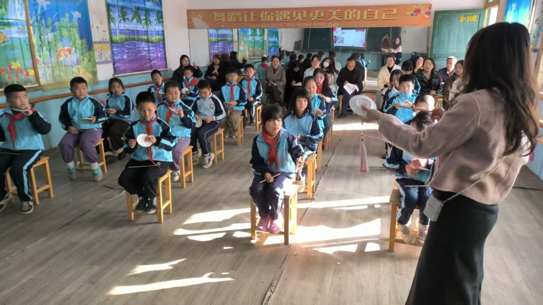 祁阳市小学传统文化名师工作室开展送教下乡活动