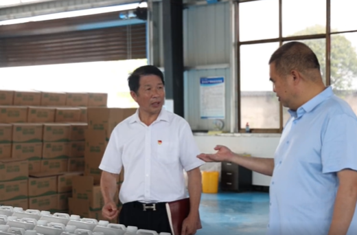 七里桥镇丁庙湾村村支书丁有文：以“理事会机制”铺就乡村振兴新路