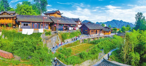 十八洞村新故事