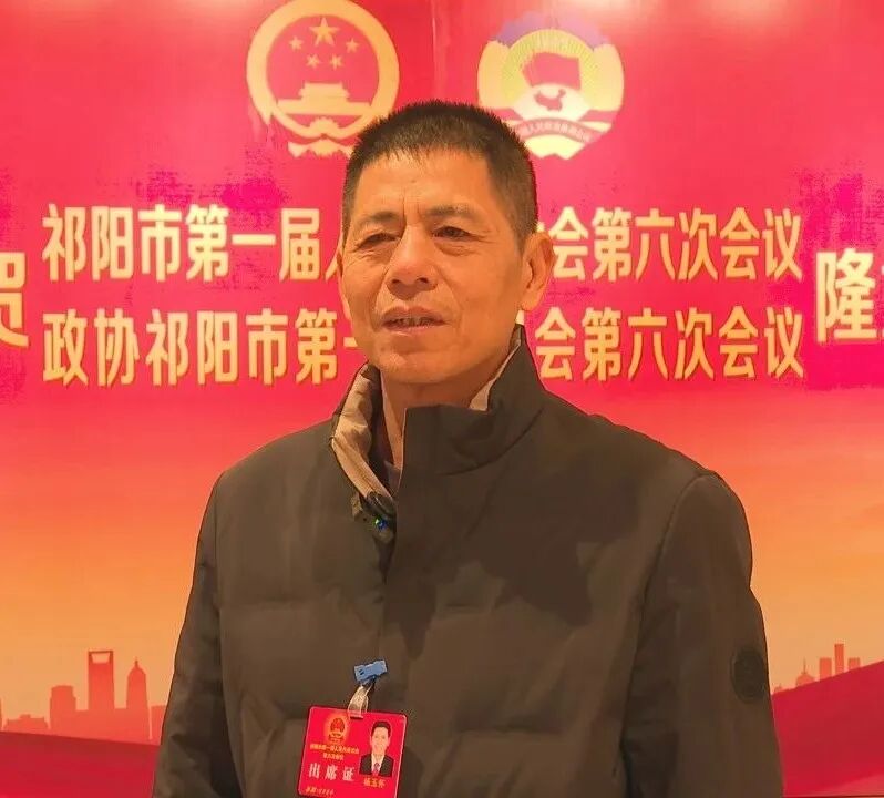 与会人员热议政府工作报告