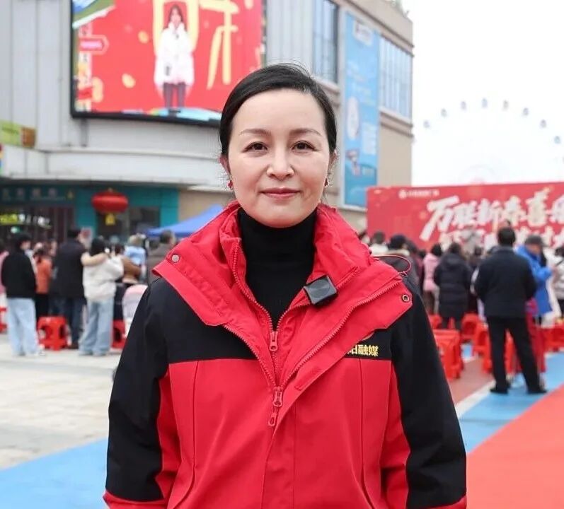 祁阳万联购物广场“万联新春喜乐汇·冠军助阵过大年”新春系列活动拉开序幕