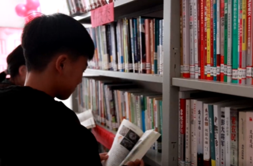 义学村农家书屋举办“高粱文化”主题阅读日活动