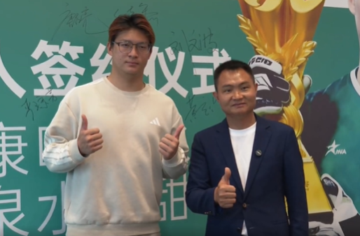 饮水思源 签约共赢 —— 乡贤刘文波签约湘超球员唐嘉年 共推本土水企品质升级