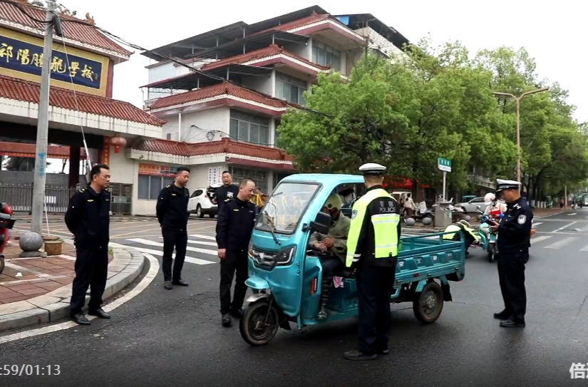 祁阳：开展城区交通秩序集中整治行动