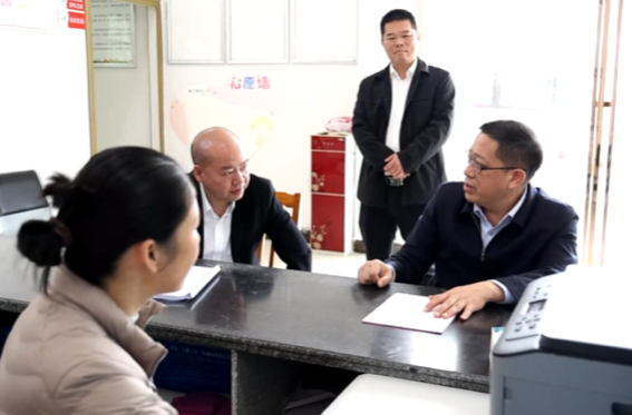 蒋崇华在大忠桥镇、下马渡镇、文富市镇调研 力戒形式主义官僚主义 抓实基层治理