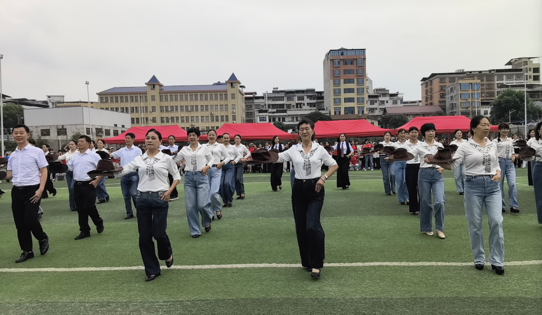 祁阳老年大学：“三戏”同台竞妍  银龄尽展风采
