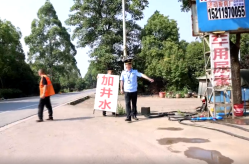 祁阳市多部门联合执法 开展公路路域环境综合整治工作