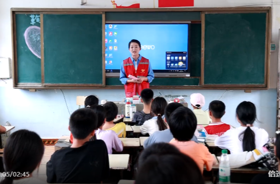 祁阳市融媒体中心机关党委、龚家坪镇党委联合开展庆七一“拳拳网格情 平安美丽家”主题党日活动