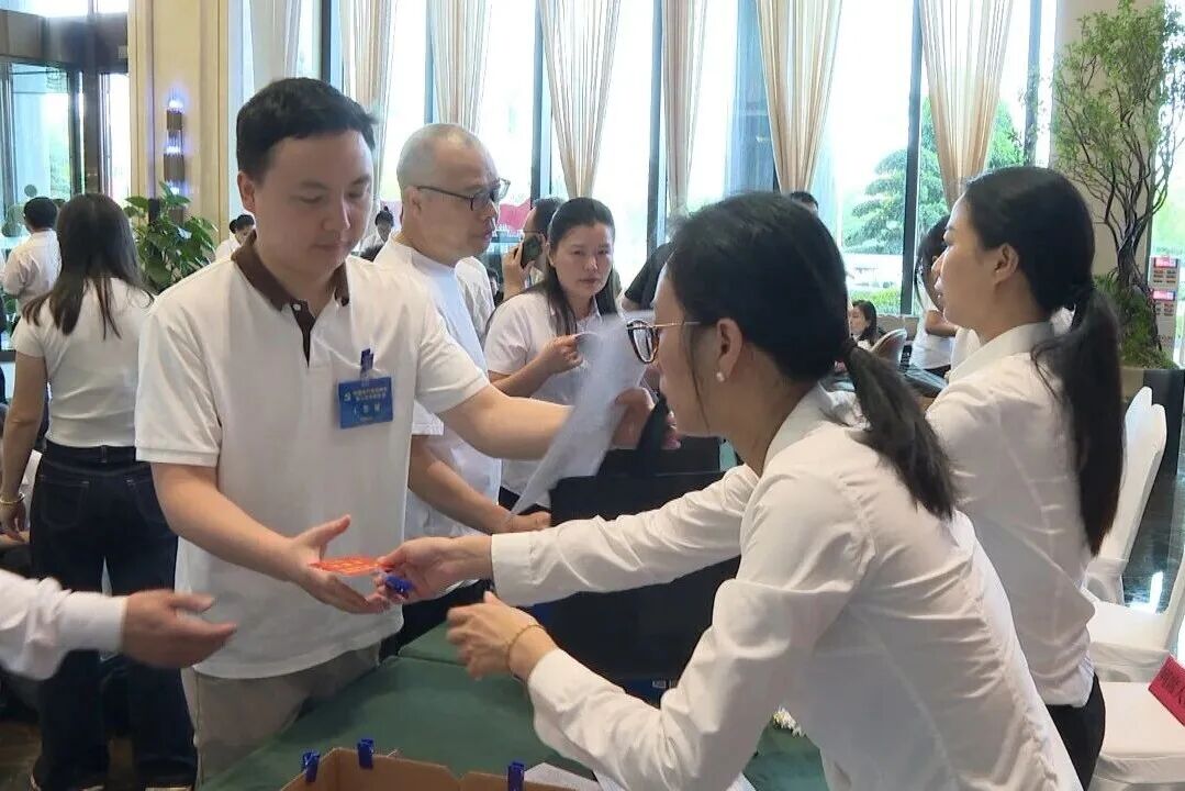 聚焦党代会 | 肩负重托赴盛会 凝心聚力谱新篇——中国共产党祁阳市第二次代表大会代表向大会报到