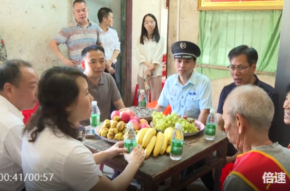 祁阳为两名立功现役军人家庭送表彰喜报