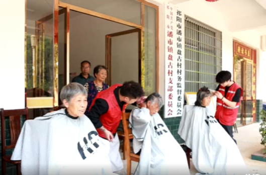 祁阳市委网信办：暖心服务进乡村 宣讲精神润民心